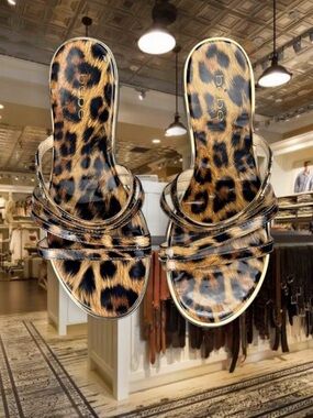 Y2k BEBE Leopard Print Strappy Sandals/Flats/Flip Flops